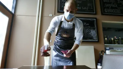 Ugostiteljski objekti u Bjelovarsko-bilogorskoj županiji se zatvaraju unatoč tome što nisu bili izvori zaraza /
Foto: Boris Kovačev/CROPIX