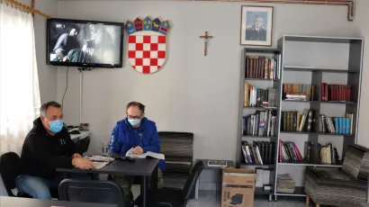 Članovi udruge Saša Premec i Zlatko Plicka u prostorijama dnevnog boravka/Foto: Daria Marković