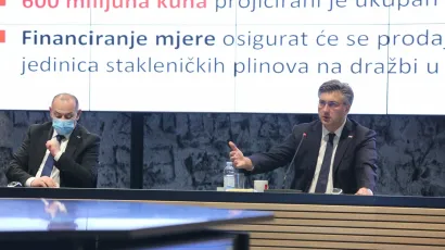 Predsjednik Vlade Andrej Plenković predstavio je paket mjera za ublažavanje rasta cijena energenata.<br>Foto: Davor Pongračić/CROPIX