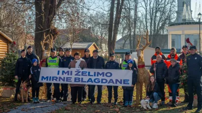 Fotografija je ujedinila sve žurne službe, ranjive skupine našeg društva i životinje/Foto: PU bjelovarsko-bilogorska