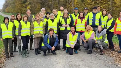Ekipa iz Hrvatskih šuma i bjelovarske Lionsice u šumi kod Breze u studenom prošle godine/Foto: Lions klub Nasta Rojc Bjelovar