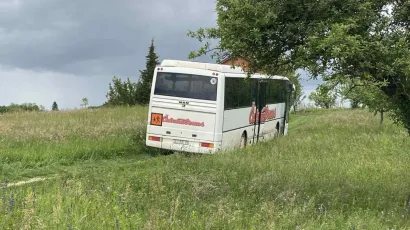 Lopov je autobus ostavio na poljskom putiću kod naselja Šemovci u Koprivničko – križevačkoj županiji/Foto: Podravski list