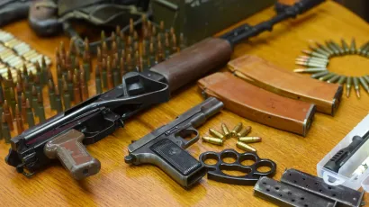 Građani gotovo svakodnevno policiji predaju oružje i streljivo koje im je ostalo iz Domovinskog rata/Foto: Jure Miškovic/CROPIX (ilustracija)