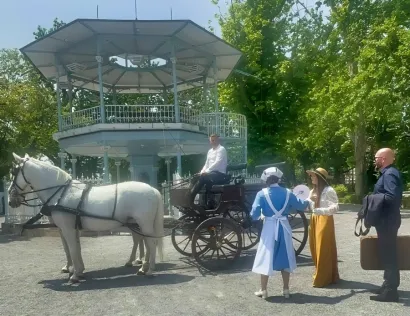 Uzvanicima je predstavljena interpretativna povijesna šetnja kroz lipičke toplice/Foto: Compas.hr