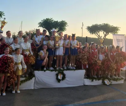 Foto: Daruvarske mažoretkinje