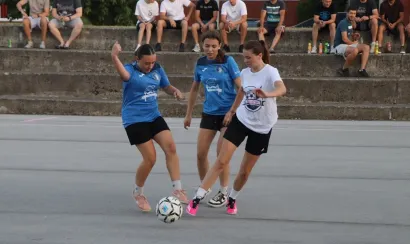 Ana Keć (u bijeloj majici) postigla je pobjednički gol za Belatrix zahvaljujući kojem su pakračke cure osvojile 3. mjesto/Foto: Domagoj Ajman/Pakrački list