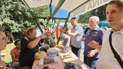 Degustacija rakije bila je neizbježna/Foto: Nikica Puhalo/MojPortal.hr