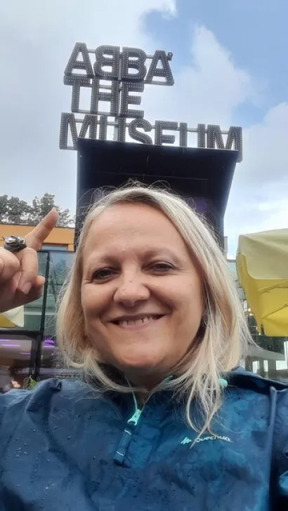 Ispred najdražeg muzeja/Foto: Privatni album