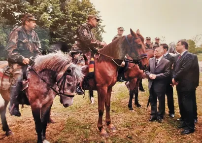 Krešimir Ivančić na konju (prvi s lijeva) s bivšim predsjednikom Stjepanom Mesićem/Foto: Privatni album