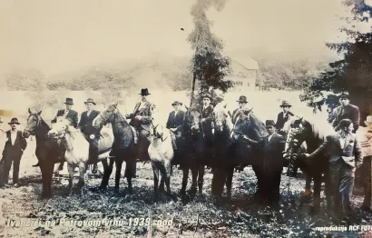 Ivančići, Krešimirovi preci, snimljeni na Petrovom vrhu 1939. godine /Foto: Privatni album