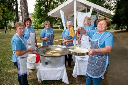 Članice Češke besede iz Daruvarskog Brestovca pravile su bramorak/Foto: Predrag Uskoković/Grad Daruvar