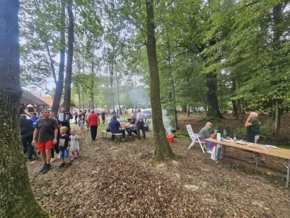 Druženje je održano uz jezero Skresove/Foto: Krugoval Garešnica