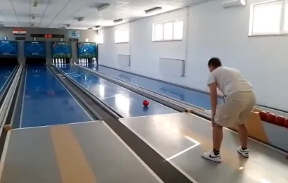 Zabavljali su se i u kuglani/Foto: Privatni album