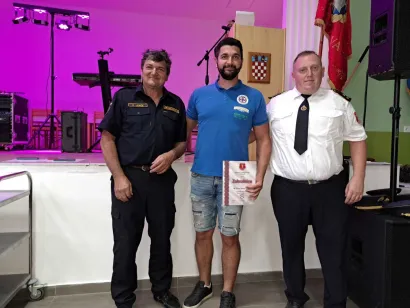 Foto: DVD Trojeglava