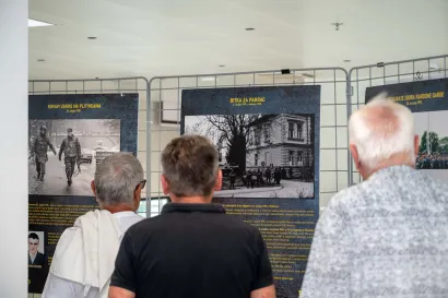 Izložba ratnih fotografija u Veteranskom centru/Foto: Predrag Uskoković/Grad Daruvar