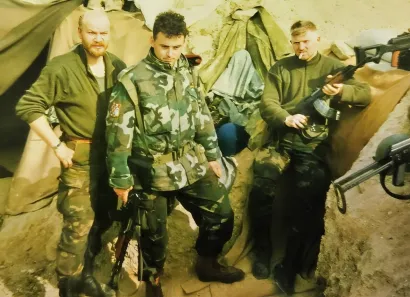 Alen Skender sa suborcima/Foto: Privatni album