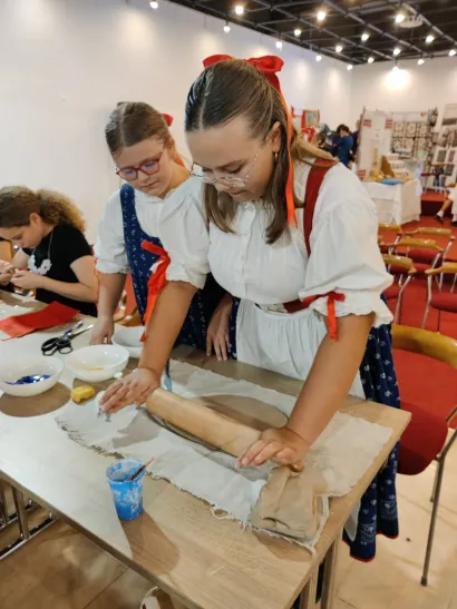Vrijedne zadrugarke na djelu/Foto: ČOŠ Jana Amosa Komenskog Daruvar 