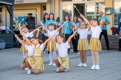 Daruvarske mažoretkinje/Foto: Predrag Uskoković/Grad Daruvar