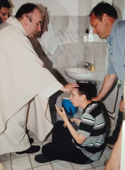 Sakrament Krizme Ivan je primio u toaletu jer mu se nije svidjela gužva u crkvi/Foto: Privatni album