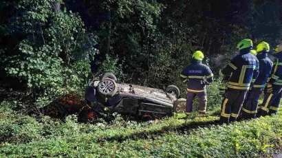 Pripadnici DVD-a Lipik na mjestu nesreće/Foto: DVD Lipik