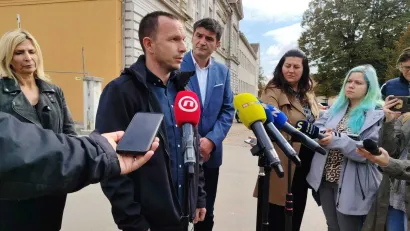 Prvi čovjek Hidroregulacije kaže kako se još ne zna zbog čega se urušio zid, no razlog je vjerojatnost starost zgrade/Foto: Slavica Trgovac Martan