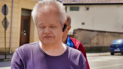 Predsjednik Udruge slijepih Daruvar Damir Bokun vodio je šetnju/Foto: Tomislav Kukec/ MojPortal.hr