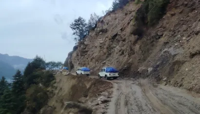 Vožnja nepalskim planinskim putovima/Foto: Privatni album