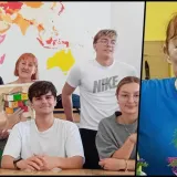 Profesorica Jela Kusaković sa svojim učenicima/Foto: Privatni album