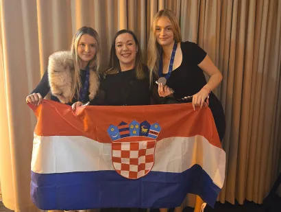 Eva i Ines s mentoricom Jasminom Damjanović/Foto: TUPŠ Bjelovar