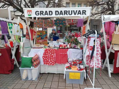 Svoje radove prezentiraju ovih dana i na Adventskom sajmu/Foto: Ždralice Daruvar