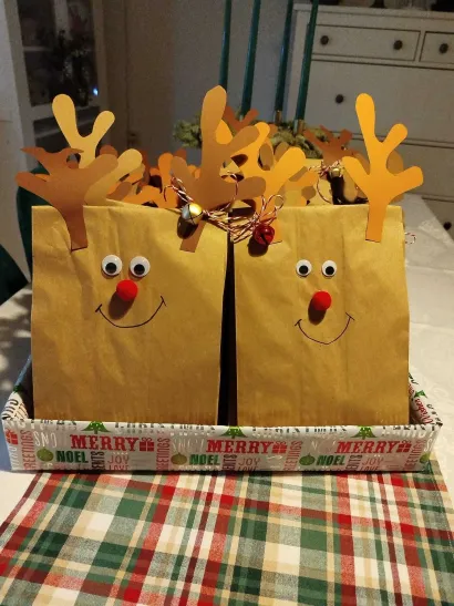 Sobovi u službi &scaron;irenja božićnog duha/Foto: Privatni album