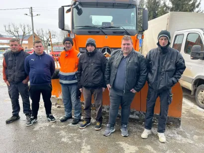 Ekipa koja je, kaže načelnik, posao odradila besprijekorno/Foto: Općina &Scaron;androvac