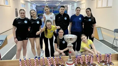 Samo dio ove sezone osvojenih medalja i pehara mladih snaga KK Pakrac-Papuk/Foto: Mario Barać