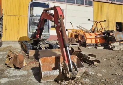 NEUSON mini bager 2203 RD/Foto: Darkom