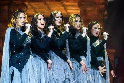 Kostime je inspirirala sama pjesma/Foto: Darko Tomas/CROPIX