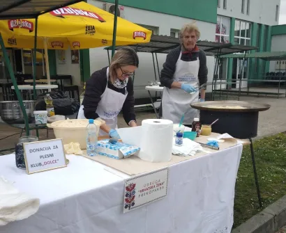 Vrijedne članice zasukale su rukave i bacile se na posao/Foto: Udruga Hrvatska žena Prekopakra