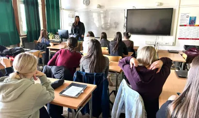 Vanesa u svojoj biv&scaron;oj učionici/Foto: Ekonomska i turistička &scaron;kola Daruvar