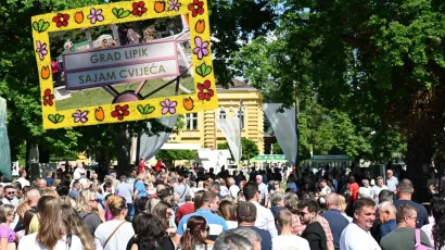 Na sajam je stiglo mno&scaron;tvo posjetitelja/Foto: Compas
