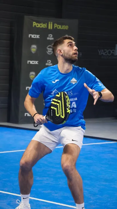 U slobodno vrijeme bavi se padelom/Foto: Teo Petr 