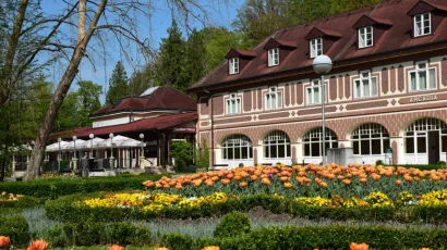 Barokni restoran Terasa nalazi se u prekrasnom ambijentu, u za&scaron;tićenom Julijevom parku, jednom od najljep&scaron;ih u Hrvatskoj/Foto: DT