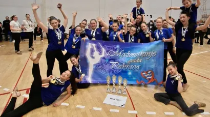 Novi pehari i medalje stigli su u Pakrac/Foto: Pakračke mažoretkinje