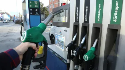 Cijene goriva mogle bi otići u nebo/ Foto: Damjan Tadic/CROPIX
